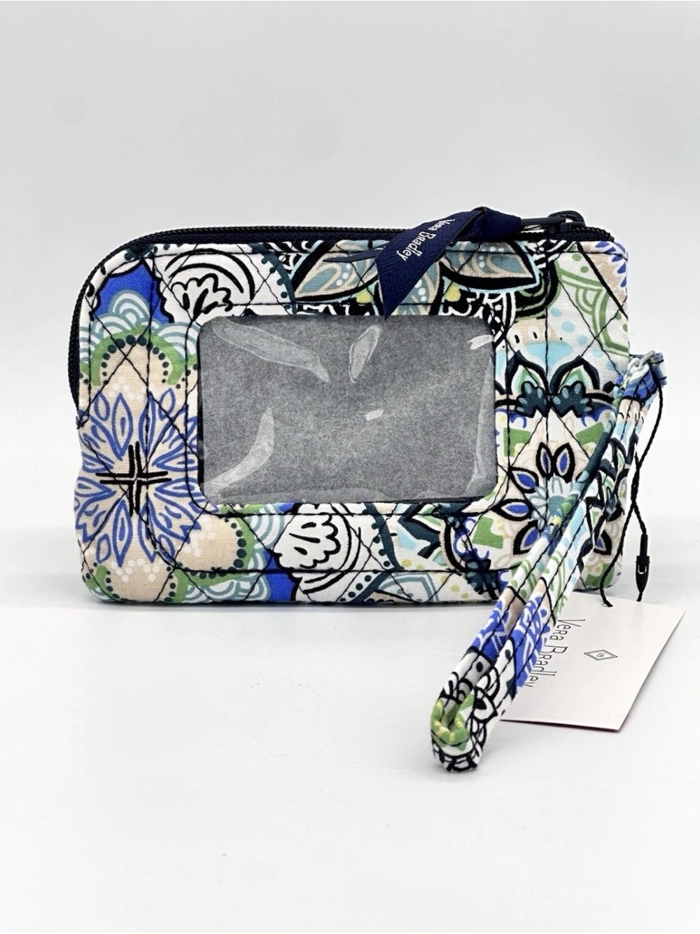 Vera Bradley Sketched Medallion Quilted Cotton Zip ID  Card  Wristlet MSRP $39